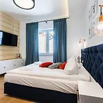 Diamond Relax شقة فندقية 4*