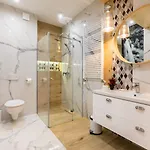 Diamond Relax بيالكا تاترزانسكا
